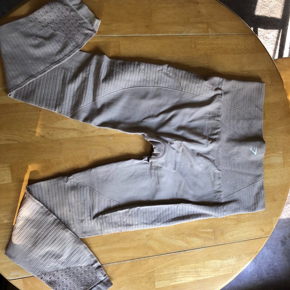 Gymshark Energy Seamless Plus Taupe Leggings